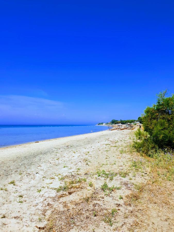 Emi'S Beach Apartment Nea Kallikrateia المظهر الخارجي الصورة